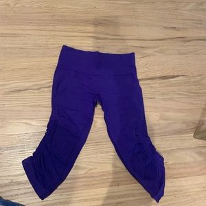 vintage Lululemon purple ruched capris